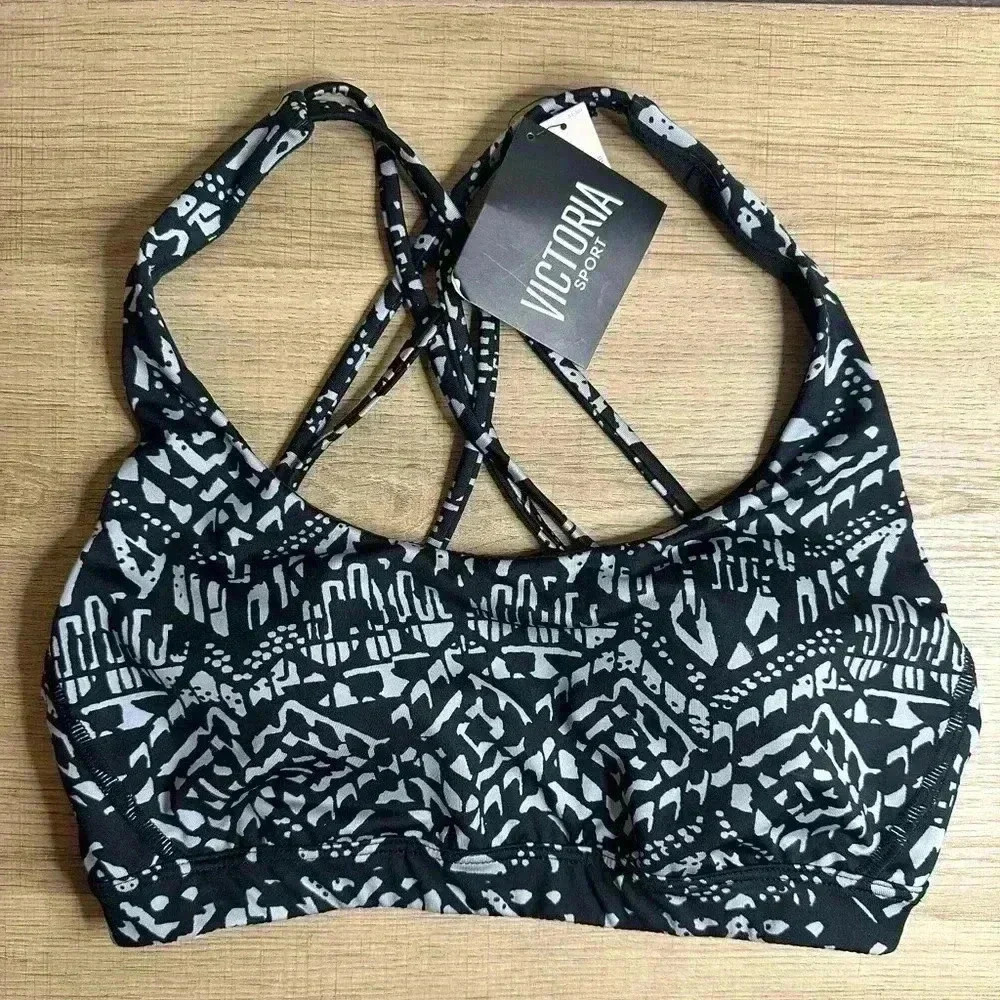 Victoria’s Secret sport black/white sports bra sz XS NWT